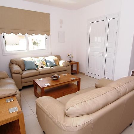 Maouris Villa Protaras Room photo