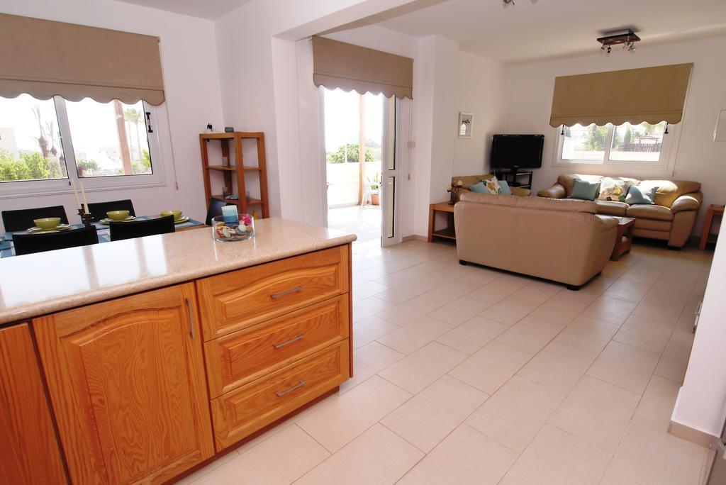 Maouris Villa Protaras Room photo